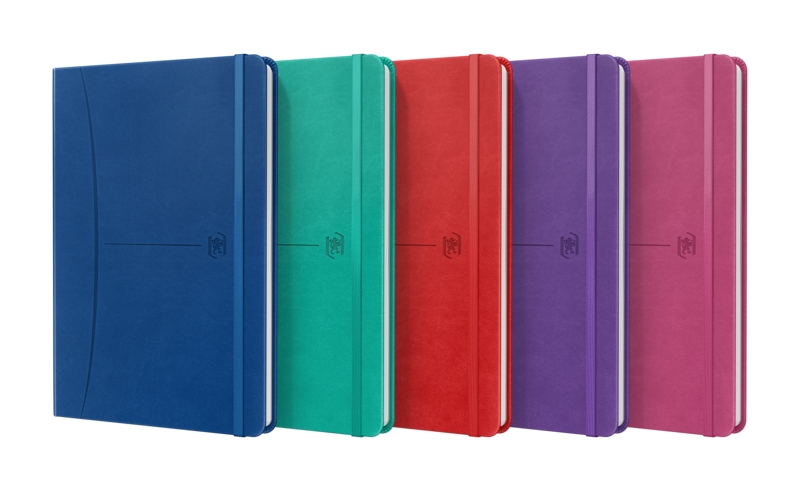 Oxford Signature Cuaderno Cosido Tapa Extradura A5 Liso - 80 Hojas - Colores Surtidos 1 Oxford Signature Cuaderno Cosido Tapa Extradura A5 Liso - 80 Hojas - Colores Surtidos